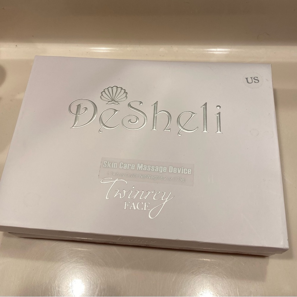 DeSheli Skincare Massage Device